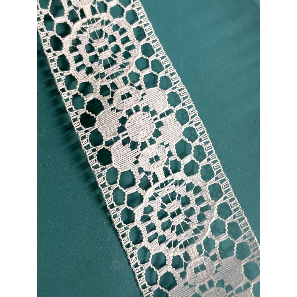 White Floral Lace Trim Ribbon 1.5 Inches Wide For Sewing Crafts & Decoration